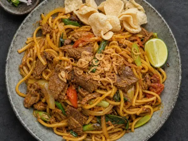 Indonesian Mie Aceh Beef Noodles, original finished dish food photograph