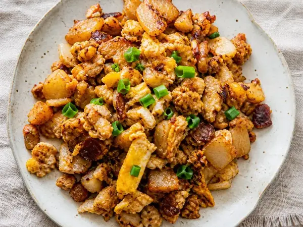 Singaporean Carrot Cake with Egg, original finished dish food photograph