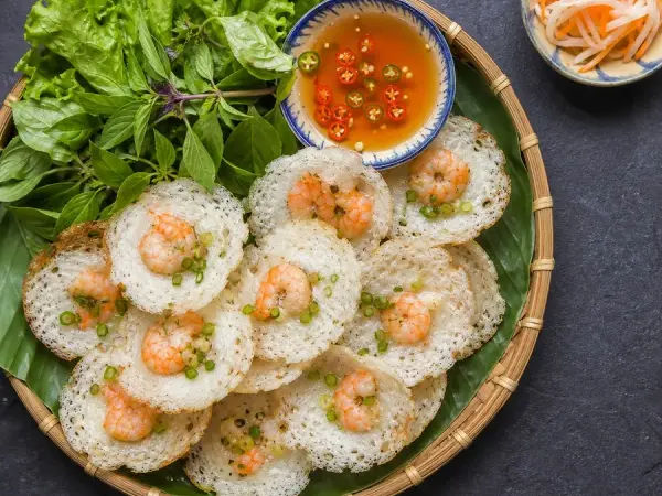 Vietnamese Banh Khot Shrimp Pancakes, original finished dish food photograph